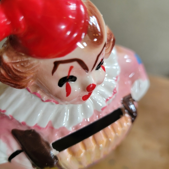 Vintage Clown Bank ~ 1960s? Japan ~ Cute & Kitschy! ~ Fun Décor Item ~ VGUC - Picture 9 of 16